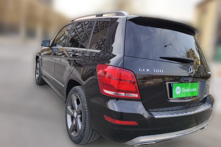 Used Mercedes-Benz GLK-Class 2013 GLK 300 4MATIC Dynamic Sunroof Model