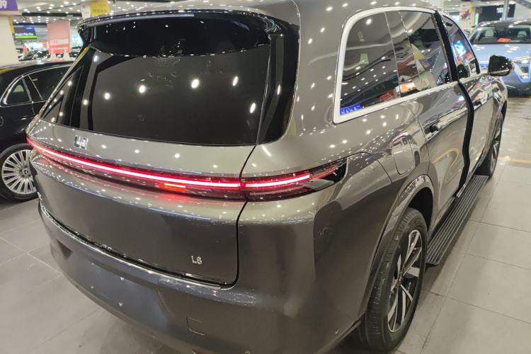 Used Li Auto L8 2023 Pro Model
