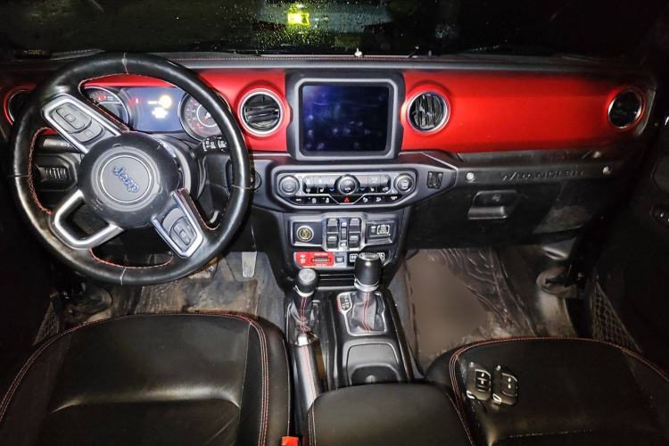 Used Jeep Wrangler 2019 2.0T Rubicon Four-Door Version China V Emission Standard