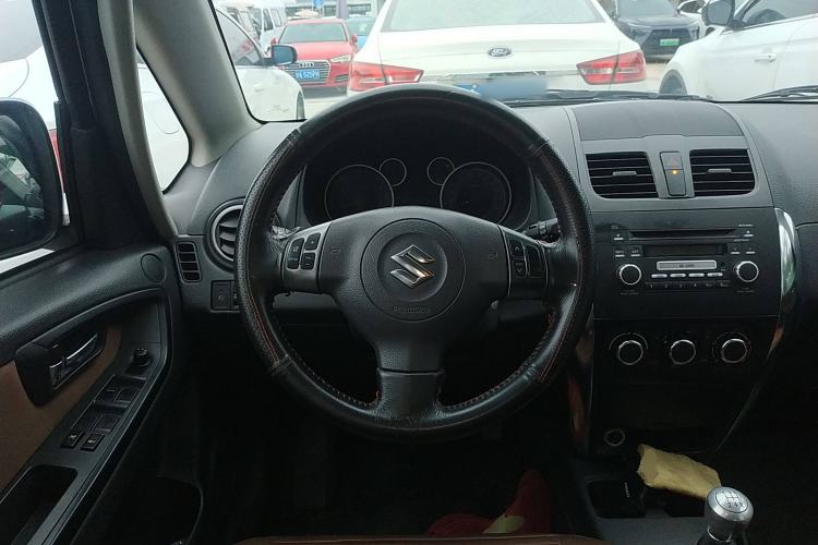 Used Suzuki SX4 2013 1.6L Manual CoolRide Model
