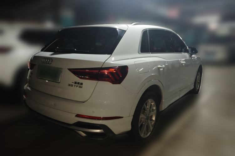 Used Audi Q3 2019 35 TFSI Advanced Dynamic Edition Rear Right 45 Deg