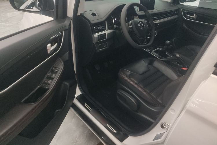 Used FORTHING SX6 2019 1.6L Manual Luxury Model China VI Standard
