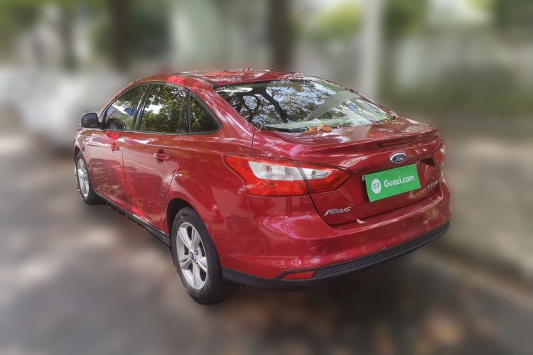 Used Ford Focus 2012 Sedan 1.6L Automatic Fashion Edition
