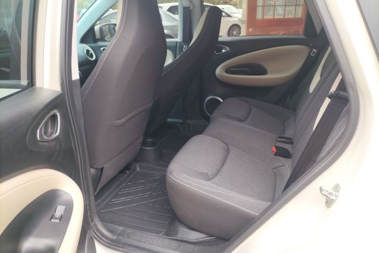 Used Wuling Bingo 2023 203km Light Edition Left Rear Seat
