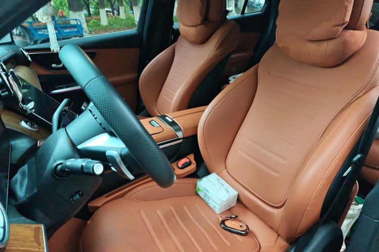 Used Mercedes-Benz GLC 2023 Refreshed GLC 300 L 4MATIC Dynamic Version 7-Seater Left Front Seat