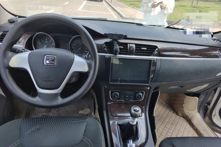 Used Zotye T600 2016 1.5T Manual Elite Edition Center Console