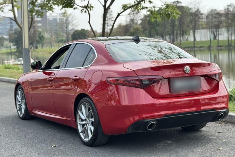 Used Alfa Romeo Giulia 2017 2.0T 280HP Luxury Edition