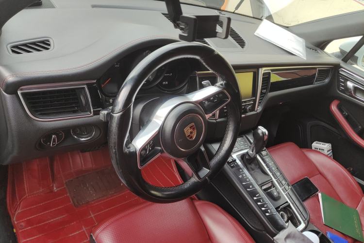 Used Porsche Macan 2014 Macan S 3.0T Center Console