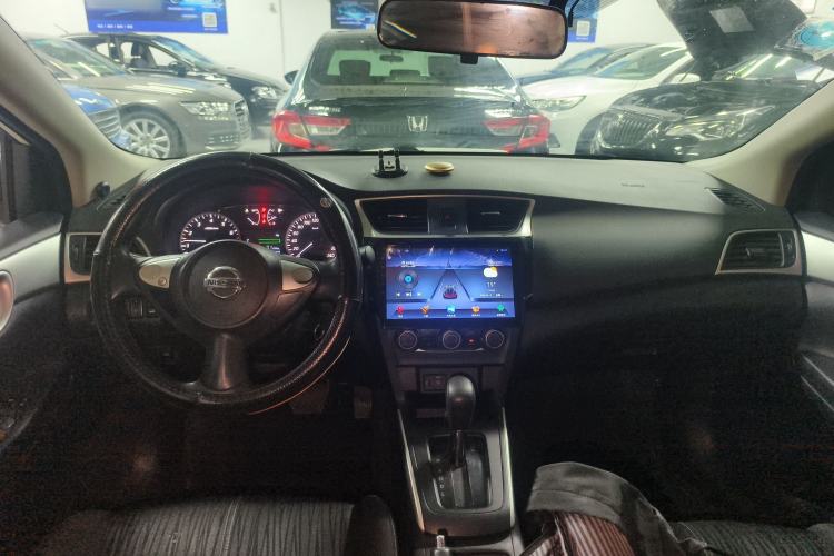 Used Nissan Sylphy 2021 Classic 1.6XE CVT Comfort Edition Center Console