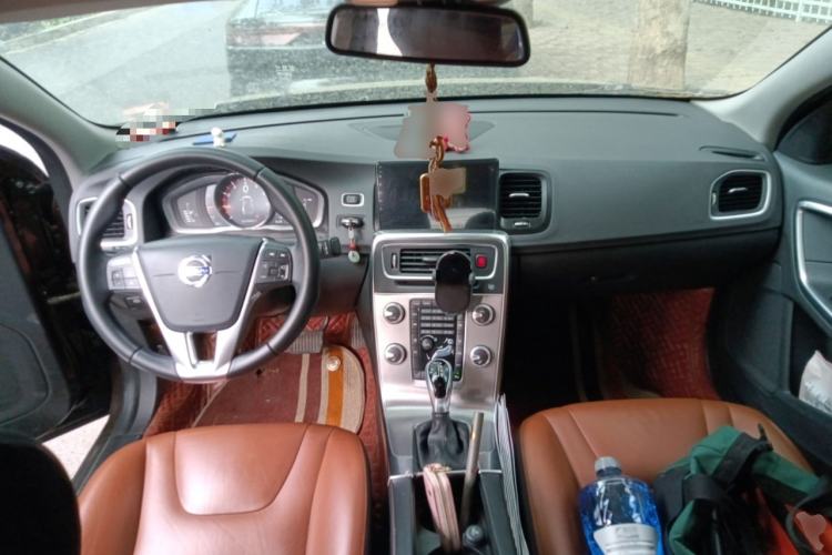 Used Volvo S60 2017 S60L T4 Smart Range Edition
