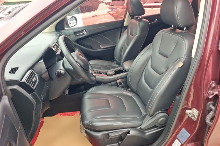 Used Dongfeng Fengon 580 2017 Revised Version 1.5T CVT Luxury Edition Left Front Seat