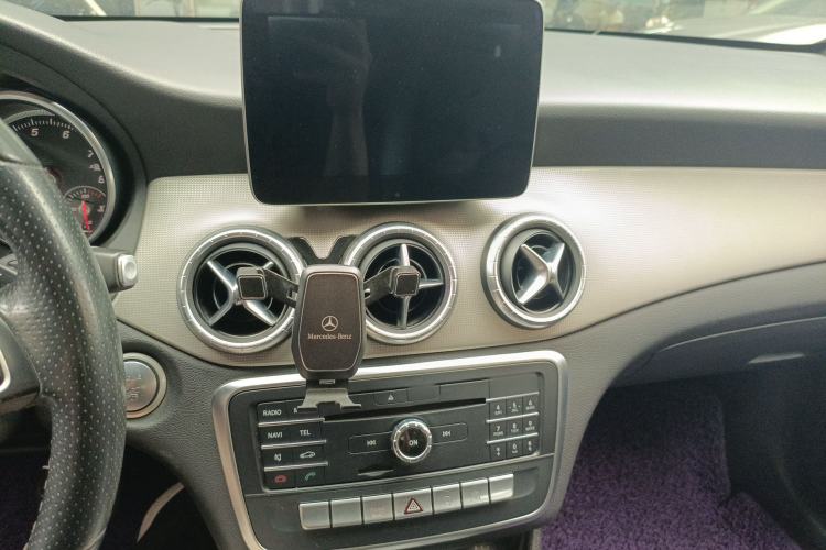 Used Mercedes-Benz CLA 2017 Refreshed CLA 200 Sport Edition Center Console