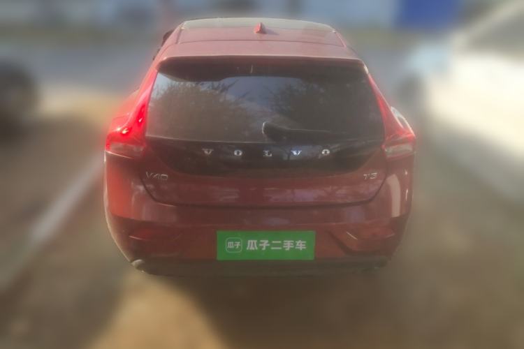 Used Volvo V40 2017 T3 Smart Edition
