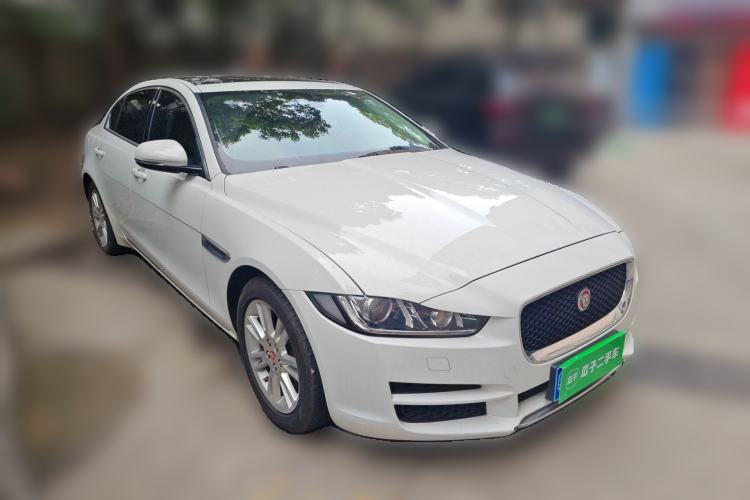 Used Jaguar XEL 2019 2.0T 200 PS Luxury Edition Front Right 45 Deg