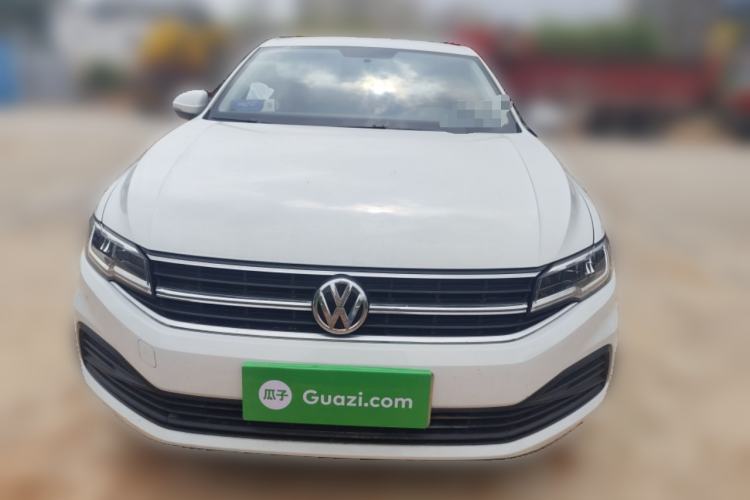 Used Volkswagen Bora 2020 1.5L Manual Fashion Edition
