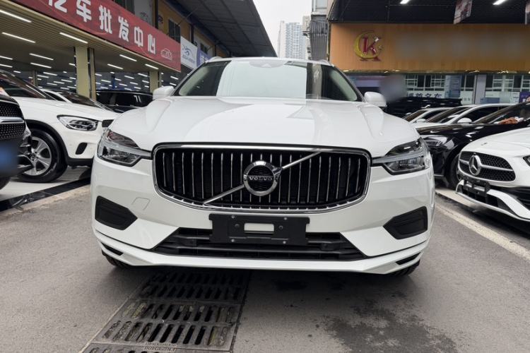 Used Volvo XC60 2019 T5 4x4 Smart Edition China VI Standard