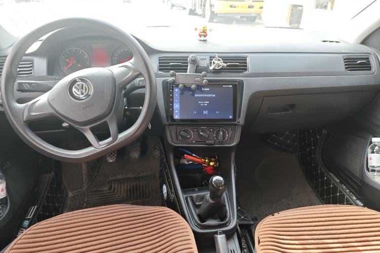 Used Volkswagen Santana 2019 1.5L Manual Fashion Edition China VI Standard Center Console