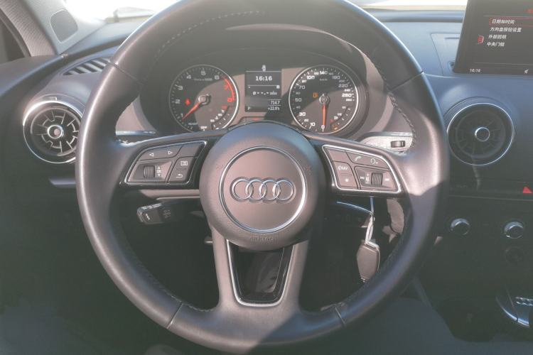 Used Audi A3 2020 Sportback 35 TFSI Ambition China VI Steering Wheel
