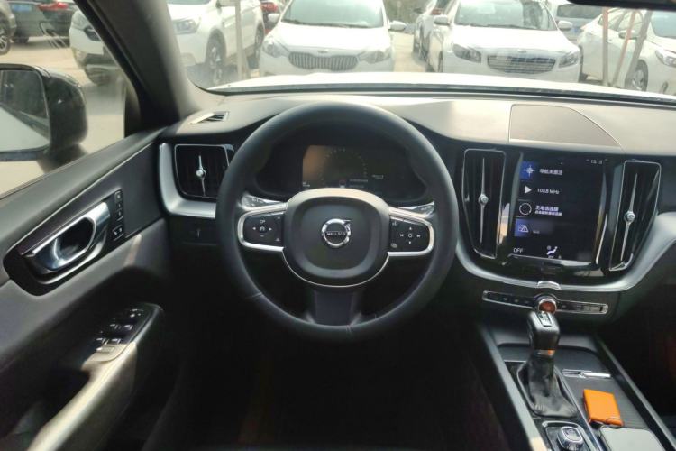 Used Volvo XC60 2021 T5 4x4 Zhiyi Sport Edition