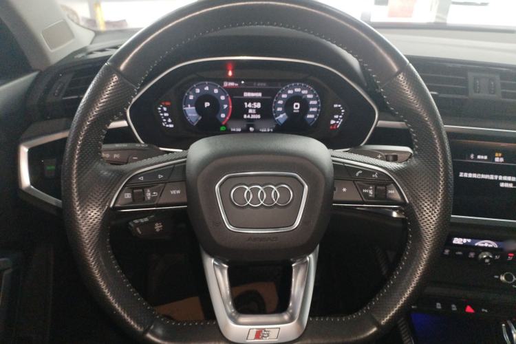 Used Audi Q3 Sportback 2020 40 TFSI Fashion Model Steering Wheel