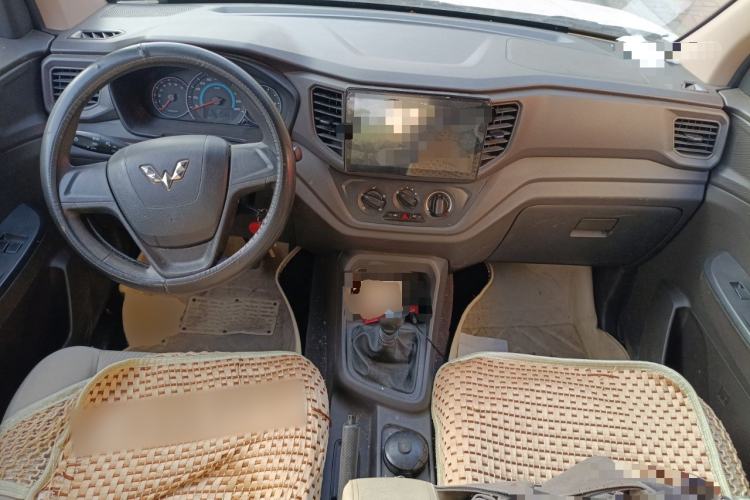 Used Wuling Hongguang V 2021 1.5L Enjoyment Edition LAR