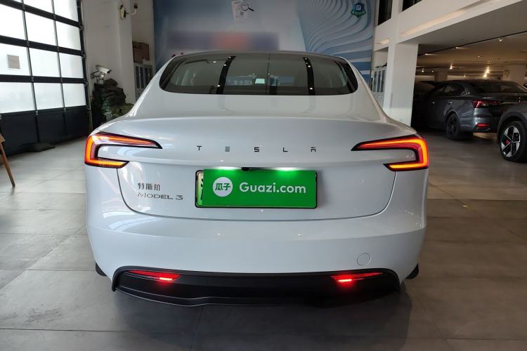 Used Tesla Model 3 2025 Rear-Wheel-Drive Version