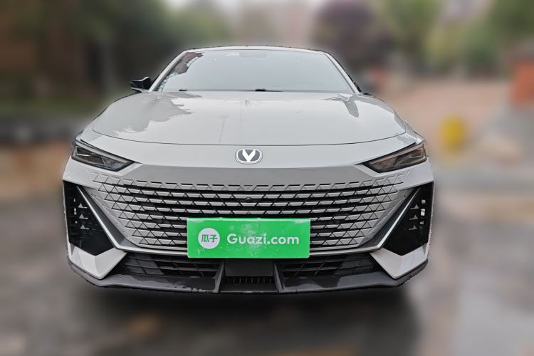 Used Changan UNI-V 2022 1.5T Prestige Version
