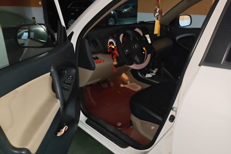 Used Toyota RAV4 2011 2.0L Automatic 4x4 Edition
