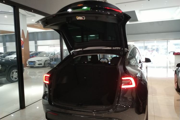 Used Tesla Model Y 2024 Rear-Wheel-Drive Version