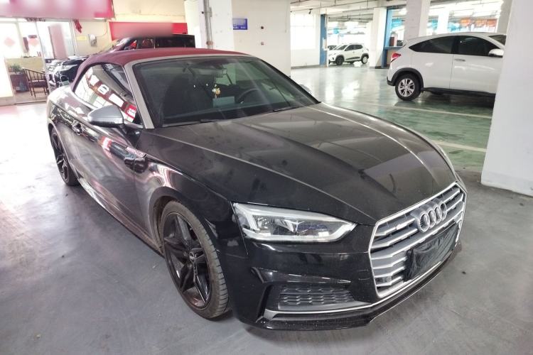 Used Audi A5 2020 Cabriolet 40 TFSI Fashion Edition China VI Emission Standard Front Right 45 Deg