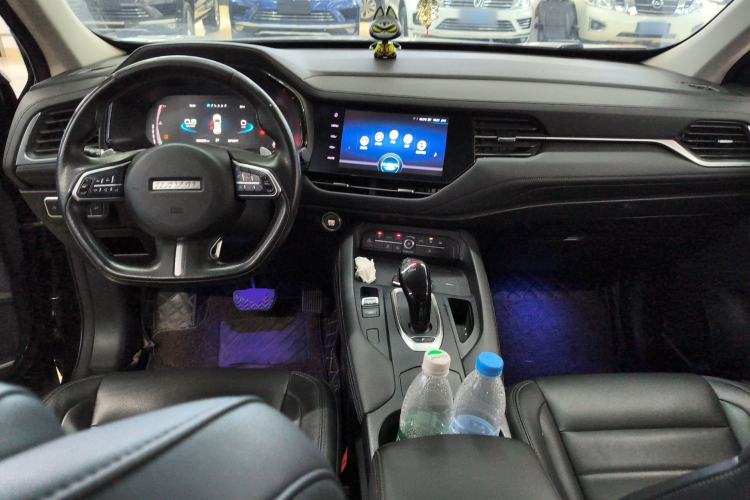Used Haval F7 2020 1.5T Two-Wheel Drive i-Type Center Console