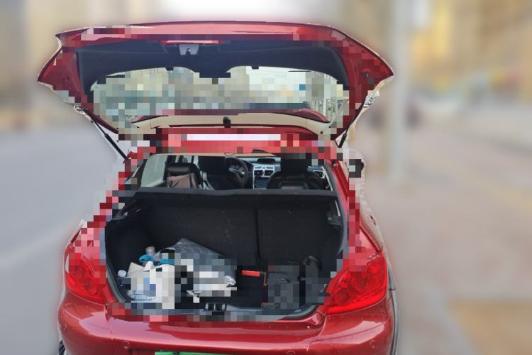 Used Peugeot 307 2013 1.6L Automatic CROSS Trunk