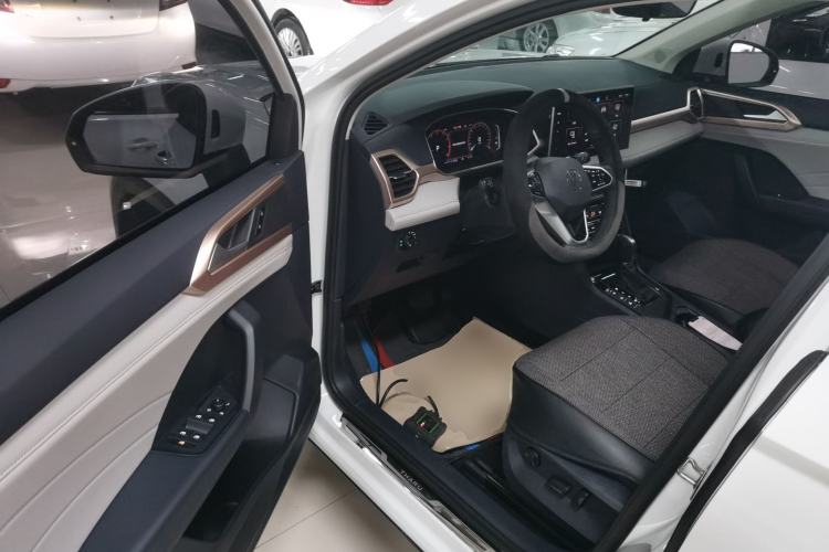 Used Volkswagen Tharu 2023 300TSI Two-Wheel-Drive Full Moon Edition Driver Seat