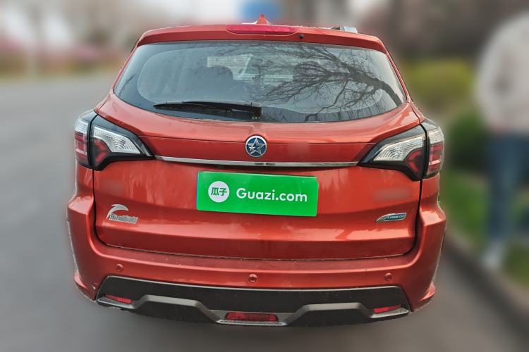 Used Venucia T70 2018 2.0L CVT Smart Edition
