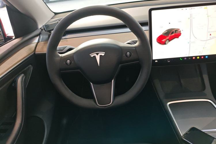 Used Tesla Model Y 2021 Long-Range All-Wheel-Drive Version 3D7