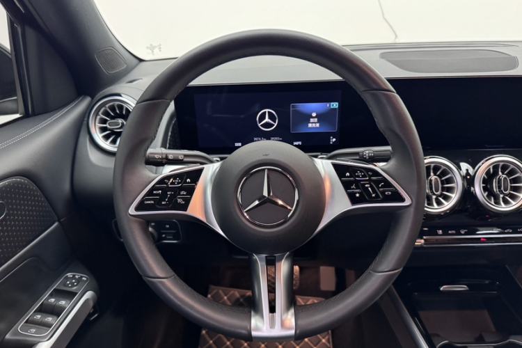 Used Mercedes-Benz GLB 2024 Refresh GLB 220 Fashion Edition Steering Wheel
