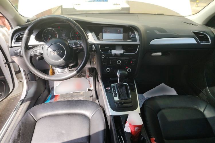 Used Audi A4L 2015 35 TFSI Automatic Standard Model Center Console