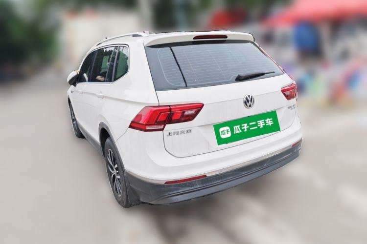 Used Volkswagen Tiguan L 2017 330TSI Automatic Two-Wheel Drive Luxury Edition Rear Left 45 Deg