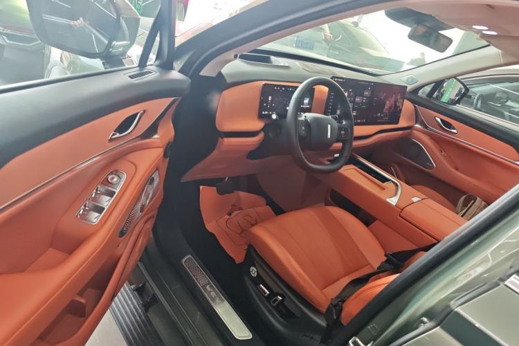 Used Wey Lanshan 2025 Four-Wheel Drive Ultra Driver Seat