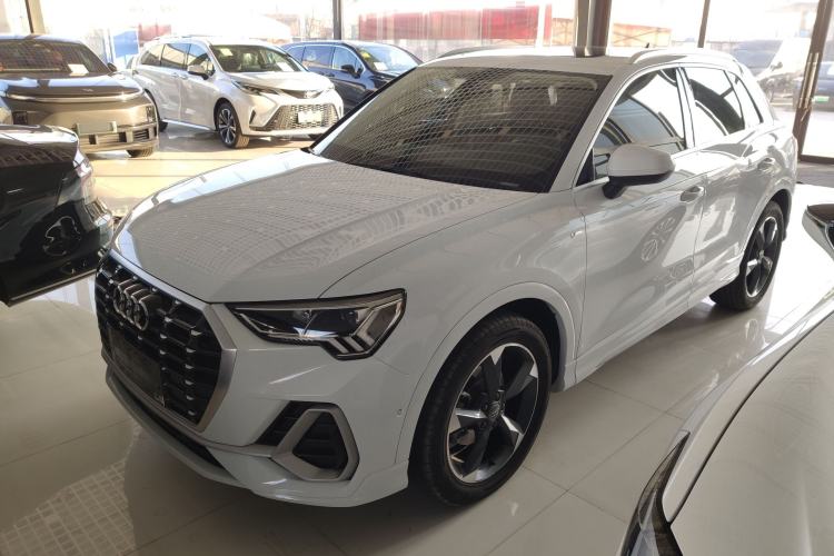 Used Audi Q3 2021 35 TFSI Fashion Dynamic Model