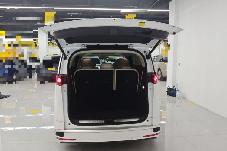 Used Denza D9 2025 EV Intelligent Driving Edition 600 Four-Wheel Drive Flagship Model Trunk