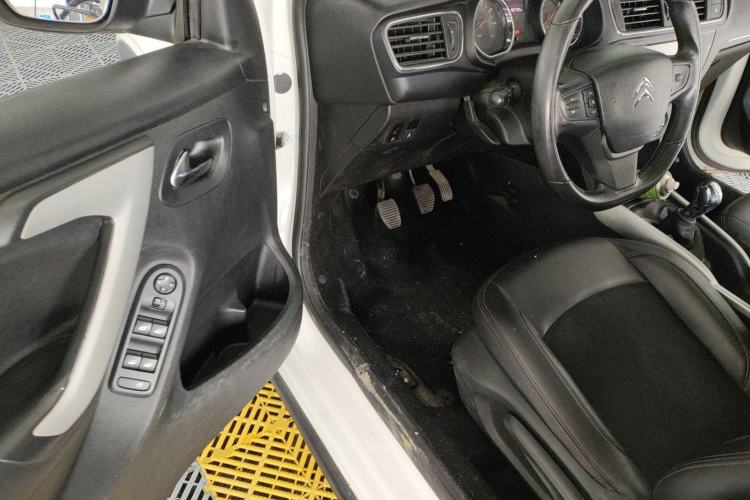 Used Citroen C3-XR 2015 1.6L Manual Pioneer Model Driver Seat