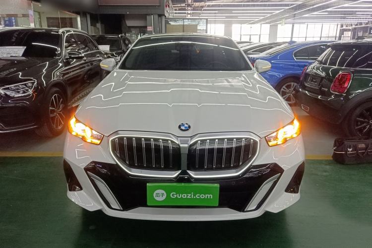 Used BMW 5 Series 2024 530Li Luxury Edition M Sport Package Front
