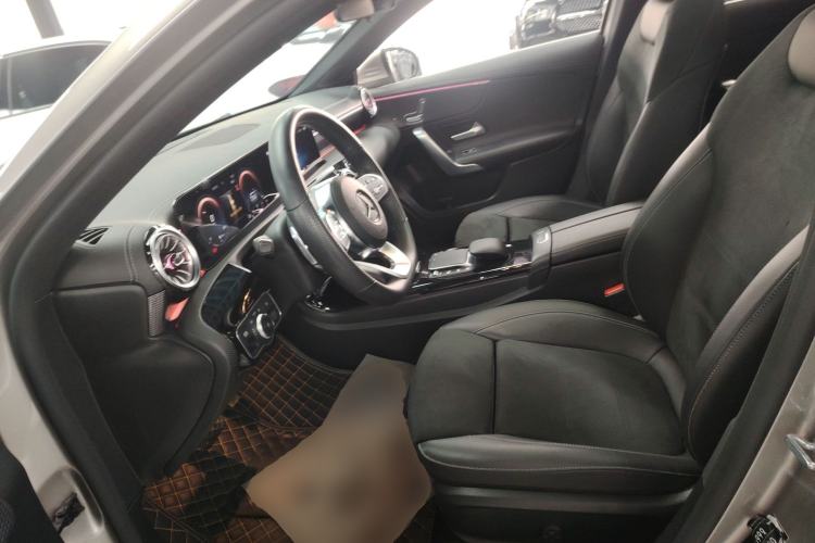 Used Mercedes-Benz A-Class 2021 A 200 L Sport Sedan Fashion Model
