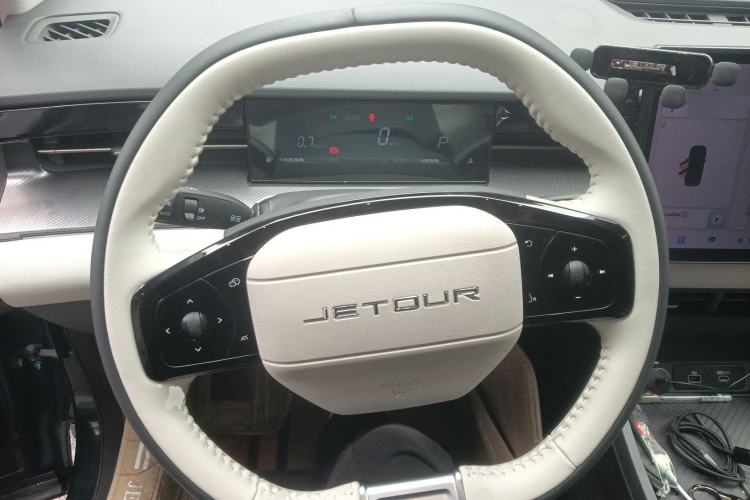 Used JETOUR Dashing 2023 1.5T DCT Starlight Shine Pro Edition
