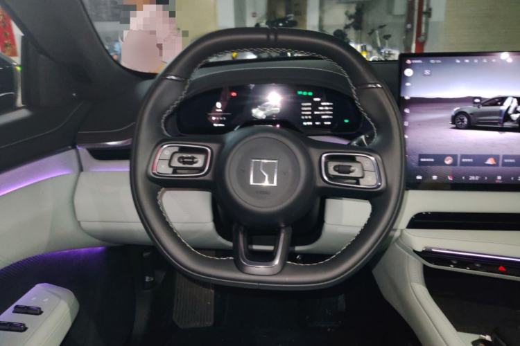 Used Zeekr 001 2025 WE Edition 95 kWh All-Wheel Drive Steering Wheel