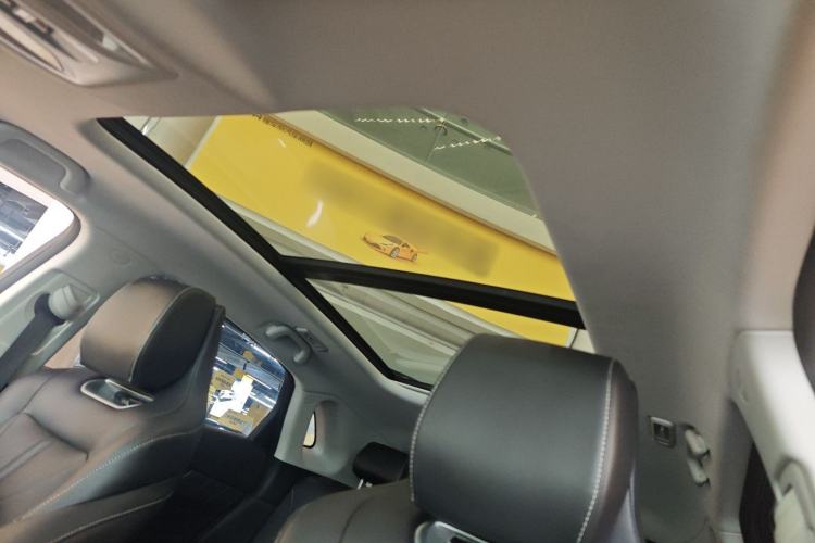 Used Changan UNI-K 2024 2.0T Two-Wheel Drive YueShang Trim