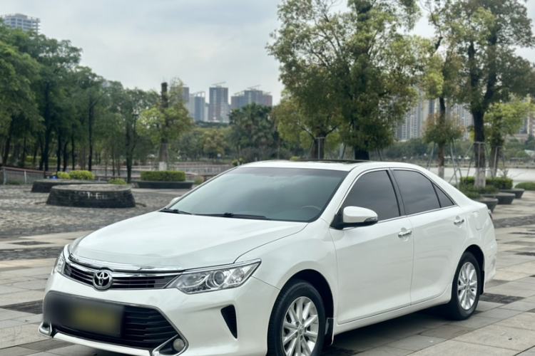Used Toyota Camry 2016 2.0G 10th Anniversary Leading Edition