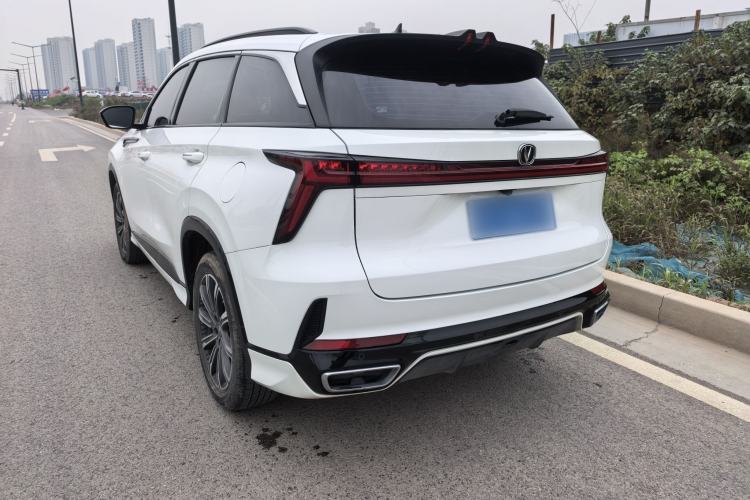 Used Changan CS75 PLUS 2024 3rd Generation Champion Edition 2.0T Intelligent Drive Performance Model
