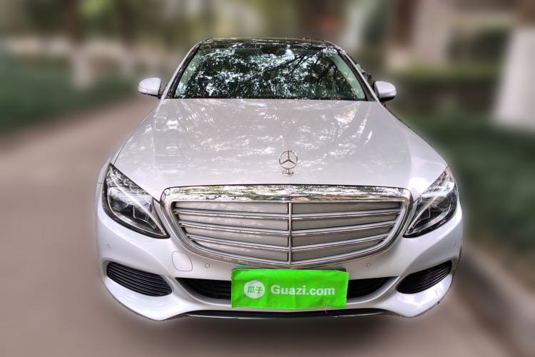 Used Mercedes-Benz C-Class 2015 C 200 L
